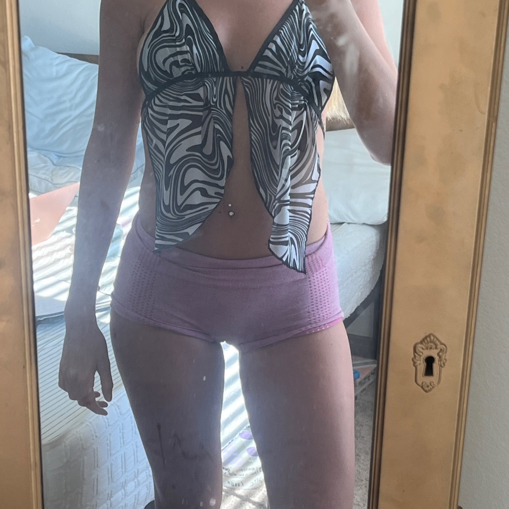 Princess Polly zebra top
